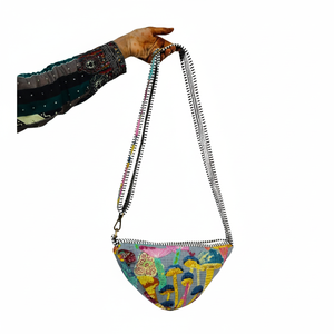 Whimsical Block Print Mushroom Crossbody Bag-Bolso de algodón hecho a mano - Product Image 1