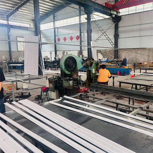 Solution de <span class=keywords><strong>plafond</strong></span> suspendu durable, polyvalente et facile à installer, système de grille en T pour <span class=keywords><strong>plafond</strong></span> galvanisé à chaud de qualité supérieure - Product Image 4