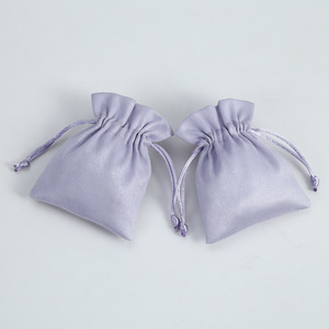 Sacs à bijoux en velours avec cordon de serrage, sacs de rangement rectangulaires en tissu pour bijoux, bagues, batteries externes, emballage cadeau - Product Image 1