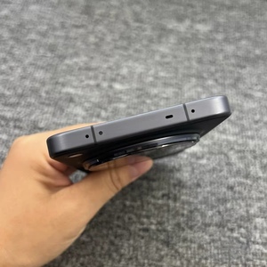 OPPA Find X8 Ultra หน้าจอ AMOLED 6.8 นิ้ว 120Hz 2K 5G ระบบปฏิบัติการ Android 13 Octa Core แรม 12GB/16GB ความจุ 256GB กล้องหน้า 32MP กล้องหลัง 50MP รองรับ CDMA LTE - Product Image 3