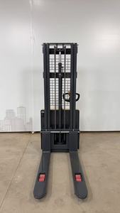 WELIFTRICH 1.5-2Ton Stand Electric Pallet Stacker – 48V Lead-Acid, 3-Stage Mast, PU Wheels - Product Image 6