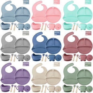 Juego de utensilios de silicona de 6 piezas para bebés con tenedor y cuchara de madera, sin BPA, con diseño de dibujos animados, bolsa de alimentación, apto para lavavajillas. - Product Image 3