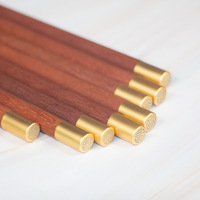 Baguettes en bois de santal noir en fer avec dessus en or, baguettes coréennes portables pliables en bois de Style japonais de conception personnalisée