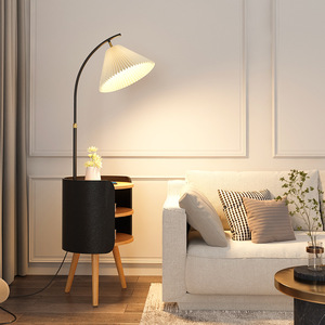 Bắc Âu thiết kế hiện đại hoa trắng đứng đèn phòng khách sofa bên bàn sàn đèn ánh sáng sang trọng phòng ngủ cà phê bảng đèn - Product Image 6