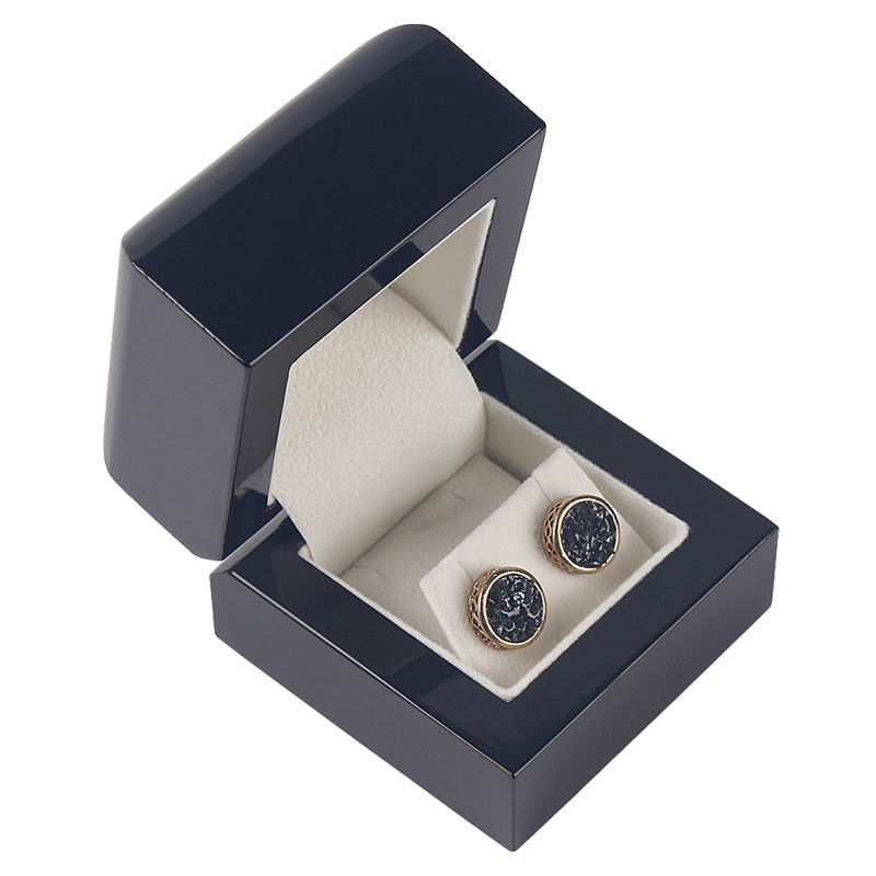 Earring box