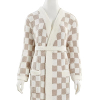 Peignoir à carreaux blanc à col blanc personnalisé vert magique Robe en tricot Robe à carreaux blanche surdimensionnée pour femmes