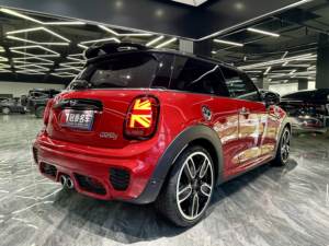 VENTES FLASH 2019 <span class=keywords><strong>MINI</strong></span> <span class=keywords><strong>COOPER</strong></span> S HATCHBACK D'OCCASION, CONDUITE À GAUCHE, INTÉRIEUR EN CUIR SOMBRE - Product Image 5