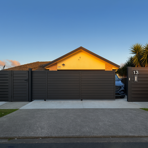 Portail coulissant en aluminium 6x6 pieds (1,8x2m) pour allée de maison, système de motorisation électrique automatique, portail de jardin en métal, design moderne et luxueux - Product Image 2