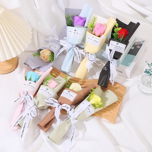 Cadeau de la Saint-Valentin, cadeau de <span class=keywords><strong>Noël</strong></span>, rose en dentelle unique, savon en forme de fleur, fleur artificielle, petit souvenir frais, mini <span class=keywords><strong>bouquet</strong></span> - Product Image 1