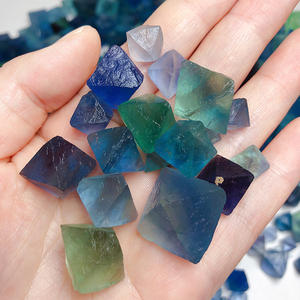 Bluk натуральный высококачественный синий флюоритовый лечебный камень синий флюоритовый необработанный Кристалл октаэдр - Product Image 5