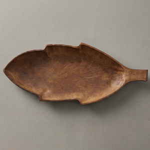 Assiette de service en bois faite à la main, design élégant, motif végétal, en bois naturel, assiettes artisanales pour usage domestique - Product Image 4