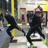 Manequim esportivo de corrida de fibra de vidro, adulto masculino roupas de janela exibição manequim