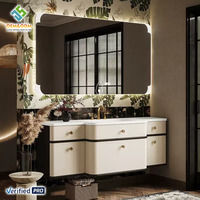 Meuble-lavabo mural moderne en bois massif OEM avec évier en céramique résistant à l'eau, miroir LED et drain en cuivre