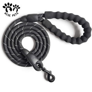 Correa para mascotas redonda reflectante de nailon trenzado duradero con mango suave para mascotas, cuerda para deportes al aire libre, correa para perros con logotipo de goma - Product Image 5