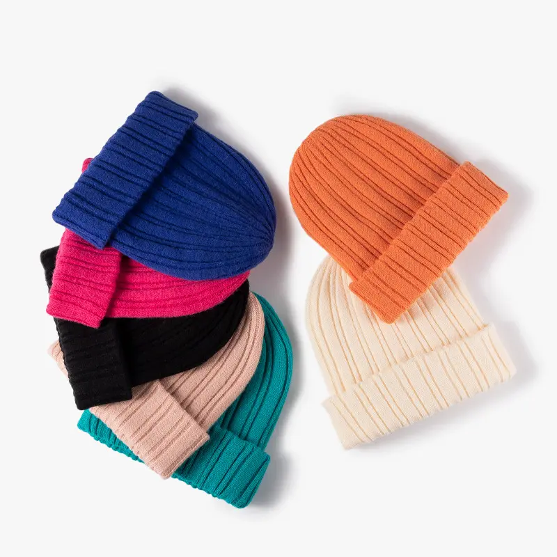 Hot sale fashion custom acrylic stripe pattern winter warm knitted hat cuffed beanie for men and women