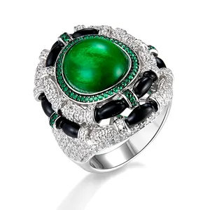 Anello di lusso 925 in argento Sterling gioiello anello di zirconi cubici smeraldo
