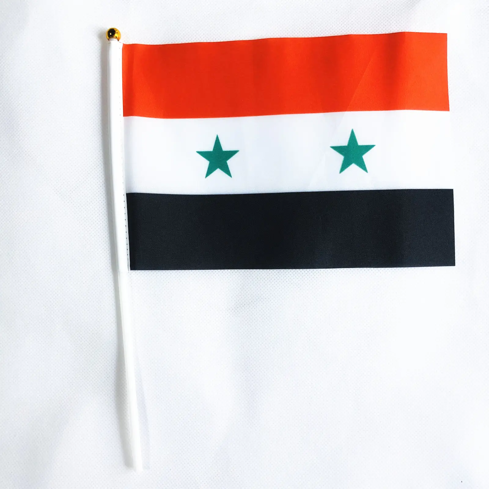 Bandera Siria 14x21CM Banderas de mesa de poliéster con poste Flying Country Hand Waving Banderas de mano de La República Árabe Siria
