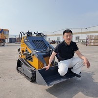 Mini-chargeuse compacte Kubota 25 CV, modèle 2026 - Chargeuse sur chenilles compacte autoportée avec accessoires complets