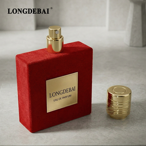 Botella de Perfume de Vidrio Plana Roja y Negra de Lujo, Personalizada y Única, de 30ml, 50ml, 100ml, con Tapa Metálica y Acabado en Terciopelo - Product Image 4