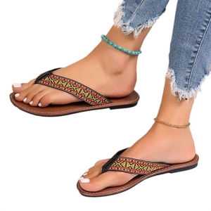 Nouvelles sandales et claquettes plates à bout rond de style ethnique ashion2024, chaussures romaines à entre-doigts simples pour les vacances à la plage, vente en gros231231 231 - Product Image 5