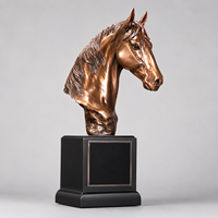 Sculpture de tête de cheval en résine bronze personnalisée, trophée, statue avec base noire, résistante à la corrosion, art animalier pour la décoration de bureau