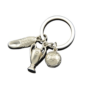 Tùy chỉnh kim loại bóng đá <span class=keywords><strong>Keyring</strong></span> Trophy Giày Charms <span class=keywords><strong>Keychain</strong></span> - Product Image 1
