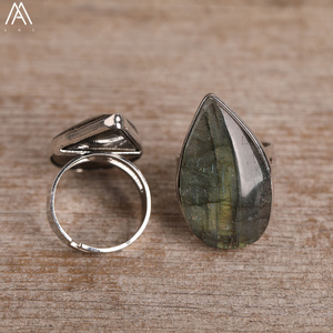 Flash <strong>Labradorite</strong> Silver <strong>Ring</strong> , Freeform Drop Shape Band , Fashion Gift - Product Image 4