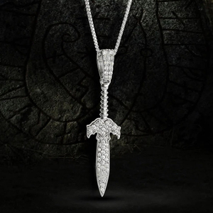 Pendentif en moissanite artisanal avec un éclat brillant, design élégant et minimaliste, parfait pour le bureau ou les événements du soir - Product Image 1
