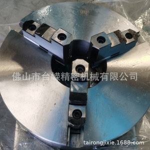 Mandrin à trois mors Wafangdian K11500C type à bride D en acier auto-centrant pour tour - Product Image 1