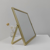 Dessus de table Miroir de maquillage encadré en métal