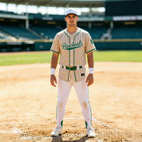 Maillots de baseball personnalisés, impression par transfert thermique, décorés de badges de baseball brodés, adaptés aux matchs de baseball.