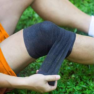Rouleaux de bandage cohésifs de sport en tissu non tissé noir de 3 pouces <span class=keywords><strong>Bande</strong></span> de chaussettes de football - Product Image 3