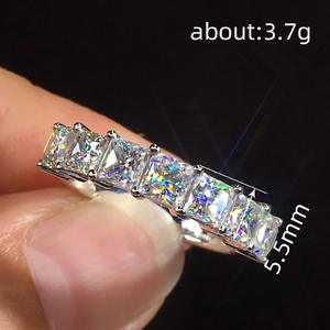 T0081 Anello con Diamante Taglio Principessa in Oro Bianco, Colore D, Diamante Naturale, Anello di Fidanzamento Classico da Donna - Product Image 4