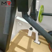 Máquina de remo sentado con carga de placas comercial para entrenamiento de fuerza de espalda y parte superior del cuerpo para gimnasios y centros de fitness
