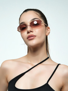 Gafas de Sol Futuristas con Marco Metálico para Hombre y Mujer, Estilo Retro Y2K, Lentes UV400 Anti-Reflejantes, Moda Juvenil - Product Image 6