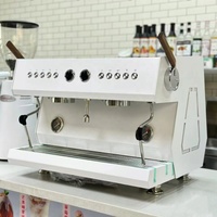 Cafetière commerciale intelligente semi-automatique à 2 groupes Machines à café express professionnelles Machine à expresso pour café