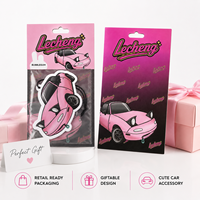 Désodorisant de voiture en forme de voiture de sport rose découpée sur mesure, imprimée, de haute qualité, à suspendre au rétroviseur, avec emballage cadeau