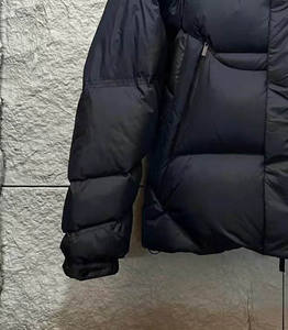 Chaqueta de Plumón Reversible Impermeable de Alta Calidad para Hombre y Mujer, Diseño de Lujo, Invierno 2025, Venta al Por Mayor - Product Image 5