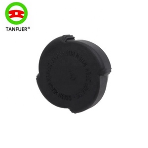 Couvercle de radiateur de réservoir d'expansion de moteur de liquide de refroidissement en plastique de voiture 17111742232 pour <span class=keywords><strong>BMW</strong></span> E30 <span class=keywords><strong>E36</strong></span> E46 X3 E34 E83 - Product Image 5