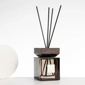 Low MOQ Custom <strong>Reed</strong> <strong>Diffuser</strong> Transparent Aromatherapy Square Glass Bottle Wooden Screw Cap <strong>Reeds</strong> Sticks Alcohol Free - Product Image 2