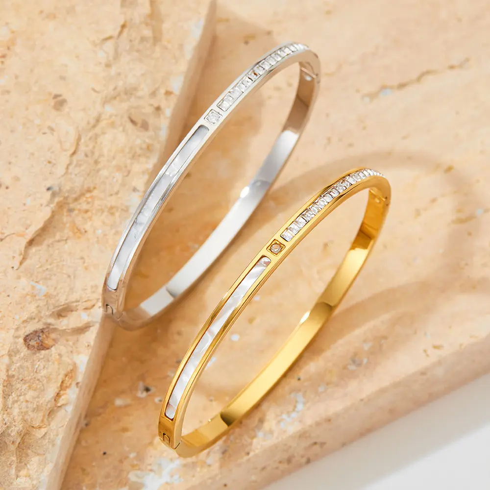 سوار من الفولاذ المقاوم للصدأ ذو تصميم على شكل صدفة من الزركون المكعب مجوهرات مطلية بالذهب للسيدات حلي رائعة مناسبة كهدية زفاف