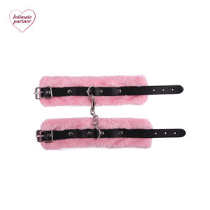 SM Alternative Spielzeug Paar-Flirt Handschellen Plüsch-Augenmaske Sexspielzeug Plüsch-Augenmaske Handschellen Erwachsenen-Sex-Bondage-Set - Product Image 4