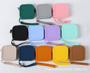 Monedero de silicona cuadrado ligero y personalizado, mini bolsa para auriculares con cremallera, ideal para viajes y compras. - Product Image 3