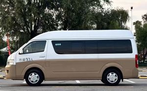 Foton View G7 d'<span class=keywords><strong>occasion</strong></span>, version voyage d'affaires, modèle 2021, moteur essence 2.4L, transmission manuelle, minibus - Product Image 3