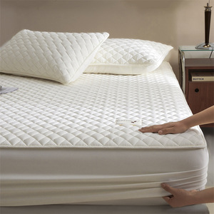 Tokogasa Quilted <b>Fitted</b> <b>Sheet</b> 1.8m Bed Non Slip Mattress Cover Protector Chemical Fiber 60 Count - Product Image 1
