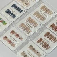 Prix fabricant le plus bas : 10 pièces de faux ongles 3D faits main, French Manucure, forme cercueil élégante, à presser, vente en gros