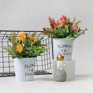 Maceta de Pulpa de Papel con Forma de Bola Redonda Grande de Loto y Diseño de Pezuña de Caballo con Efecto Niebla - Maceta Única de Pulpa de Papel Texturizada con Flores Artificiales - Product Image 3