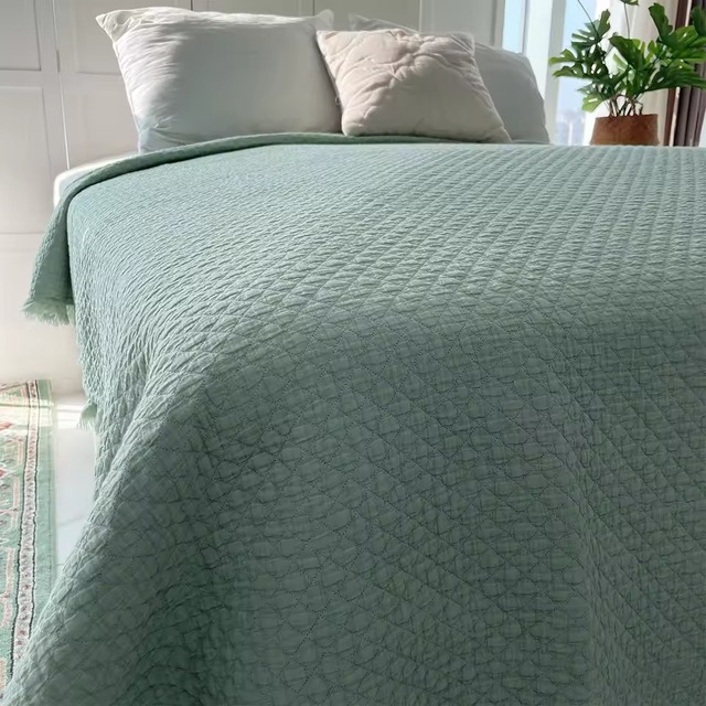 Customized King Size Bedding Sheet Set Luxury 100% Cotton Hotel Embroidered Quilting Bedding