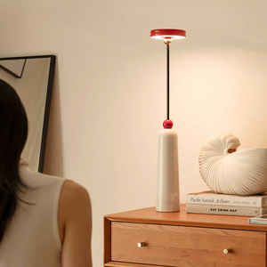 Lámpara de Mesa de Lujo Moderna, Recargable, Táctil, con Altura Ajustable, Estilo Artístico Creativo, Convertible en Lámpara de Pie Minimalista - Product Image 2