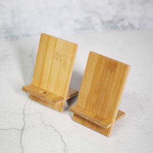 Soporte de Escritorio de Bambú Grabado, Ecológico y Creativo, con Diseño Personalizado, Venta al Por Mayor - Product Image 2